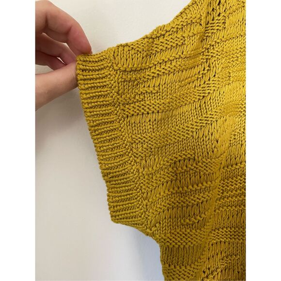 NEW With Tags Josie Natori XS Yellow Knit Short Sleeve Sweater Crochet - Picture 4 of 5